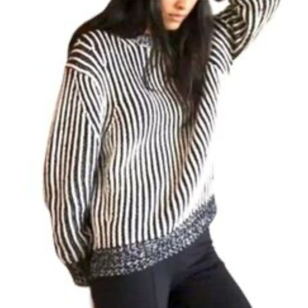 NWOT Elizabeth & James Black + White Striped Sweater Pullover Crewneck Cotton L